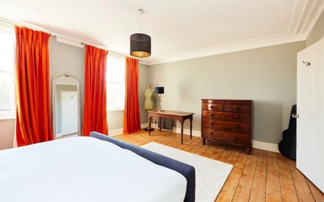 The Walterton Sanctuary - Bright 3bdr Flat