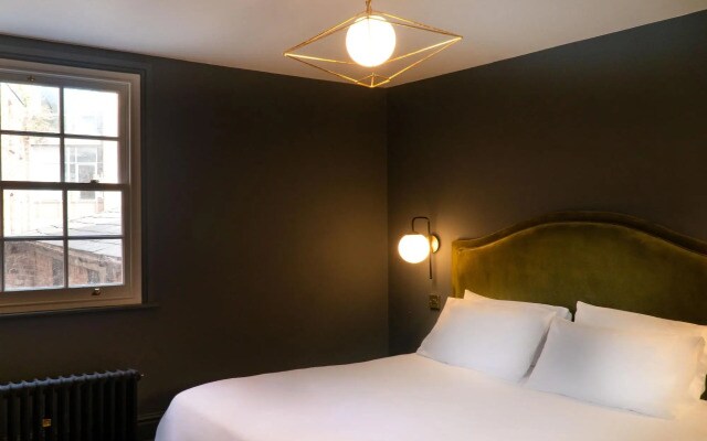 Lock & Key Hotel