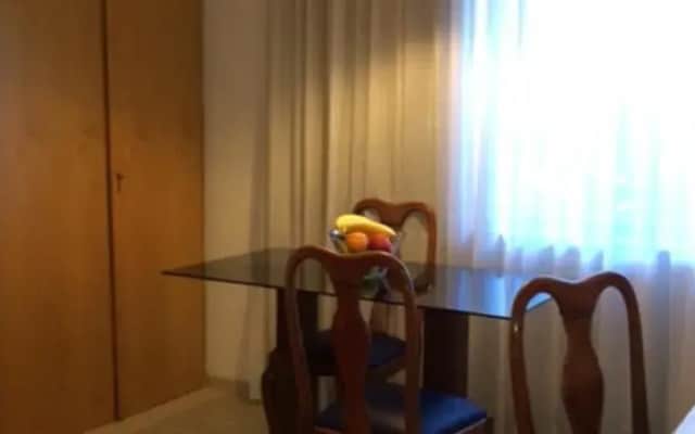 Holiday Aurelia