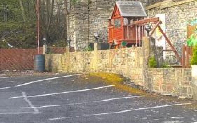 Shears Inn