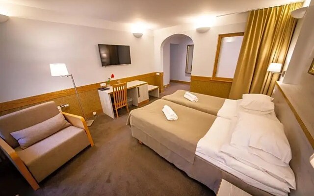 Hotel Liilia