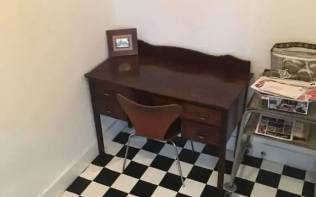 Studio Flat Near Portobello Road