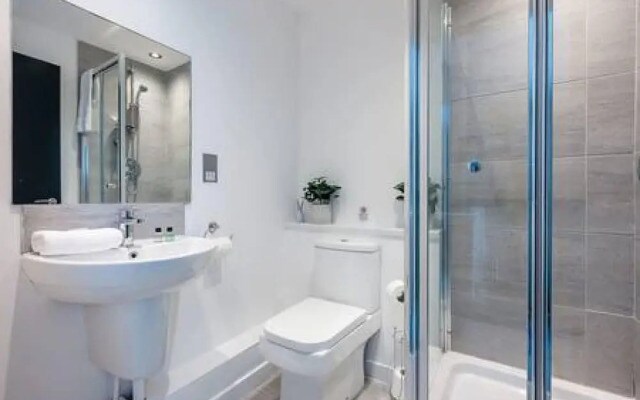 Host Stay Halifax House Living
