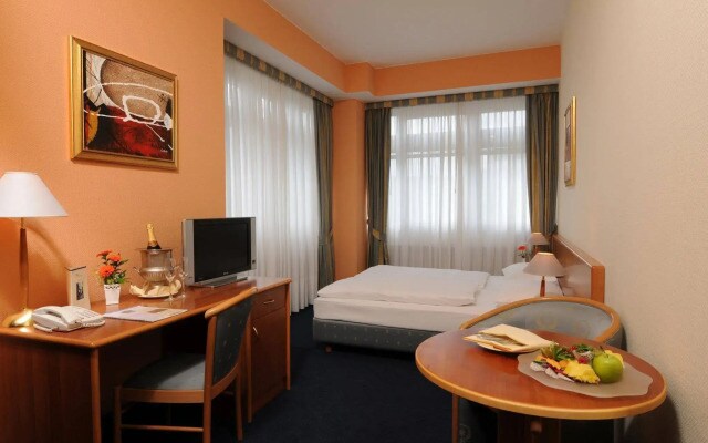 Best Western Hotel President