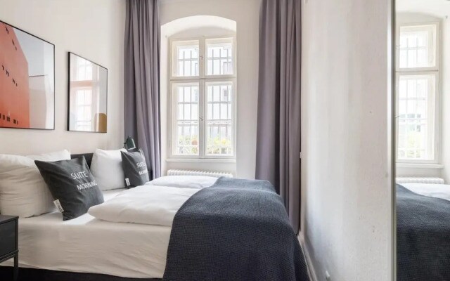 Primeflats - Huge Apartment at Gasometer 17