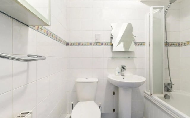 Piccadilly Circus - London Regent Apartments
