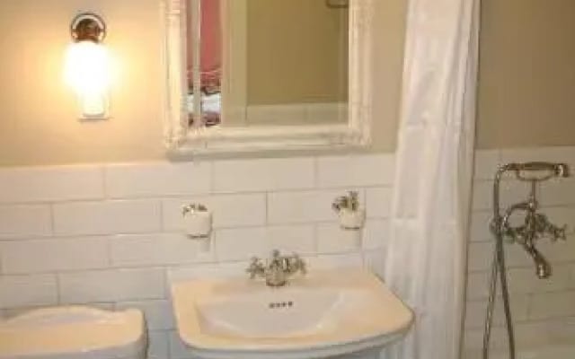 Lahe Guesthouse