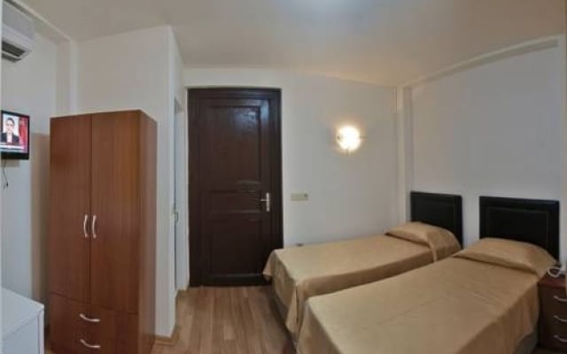 Little House Hotel