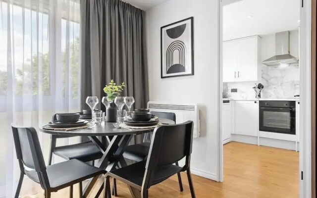 Unique 2BR Finchley Flat Sleeps 5