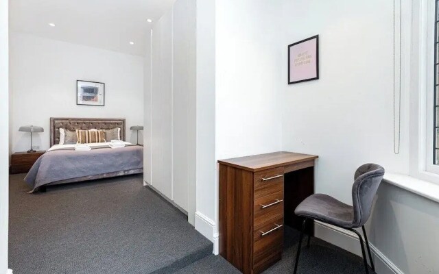 Stylish Harley Street Apartment