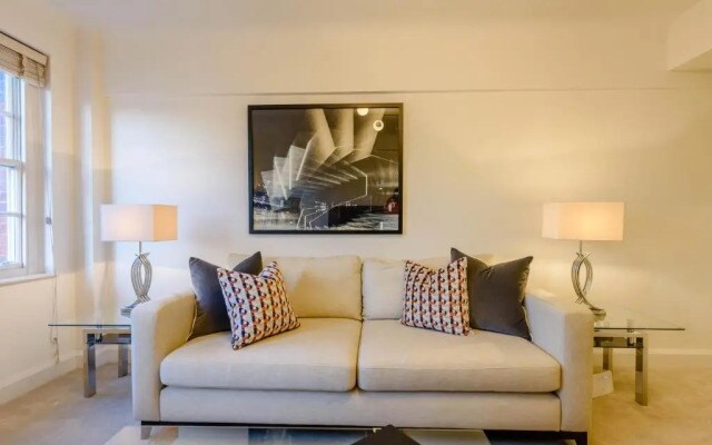 Chelsea Pelham Apartments