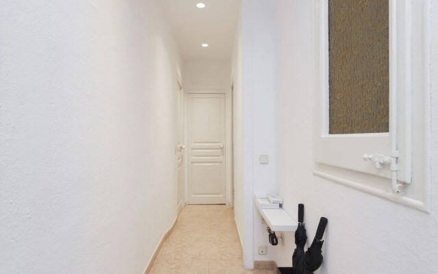 Madrona Apartment