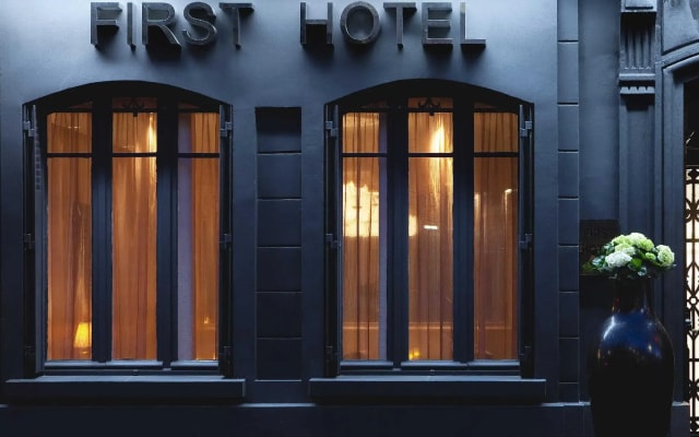 hotelImage