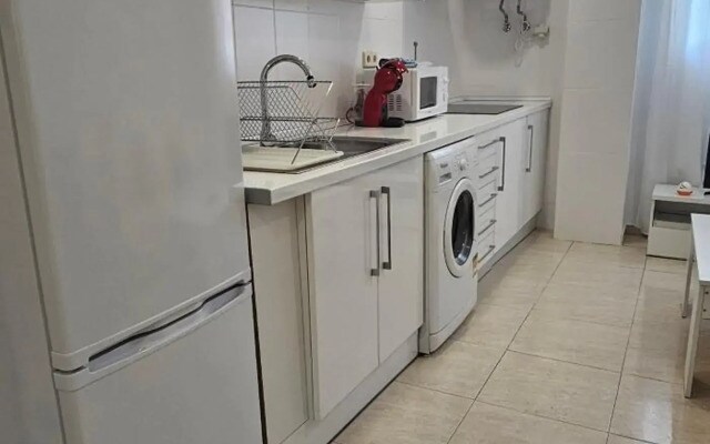 Cozy Apartment 2km from Plaza de Toros-Ventas