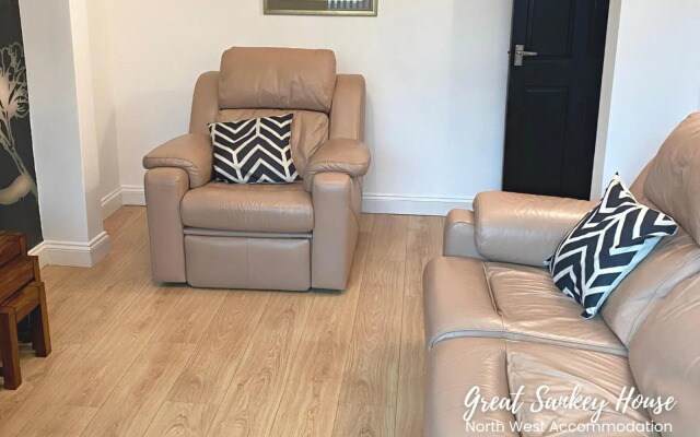 Great Sankey Serviced Accommodation