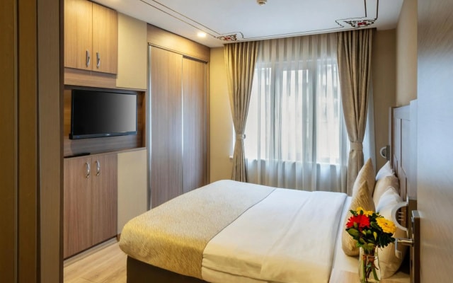 Orya Hotel