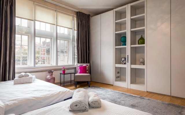 5-bedroom next to Selfridges
