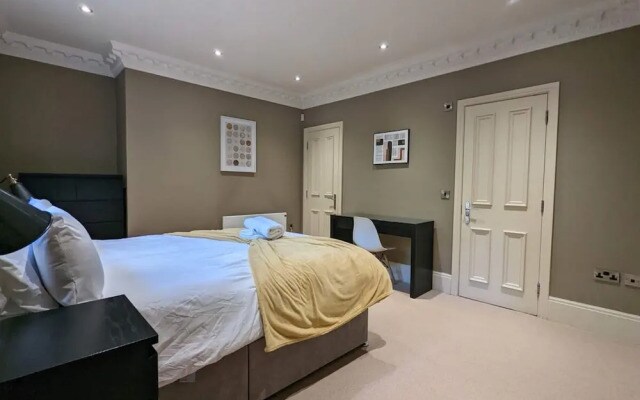 Stunning & Modern 2BD Flat - Manchester!