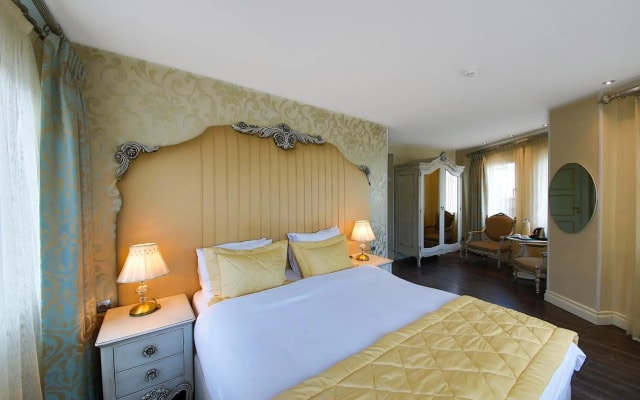 Katelya Hotel