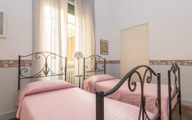 RSH Ara Pacis Terrace Large Apartment