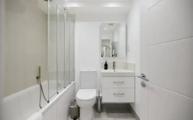 The Melbray Gem - 2bdr Apartment With Courtyard