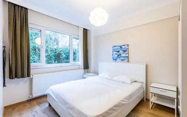 Cozy Flat With Dreamy Bosphorus View in Beyoglu