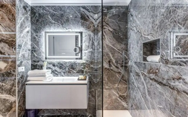Spanish steps Oasis Suites