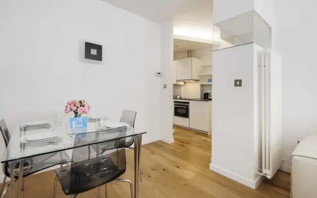 The Mayfair Cocoon - SME