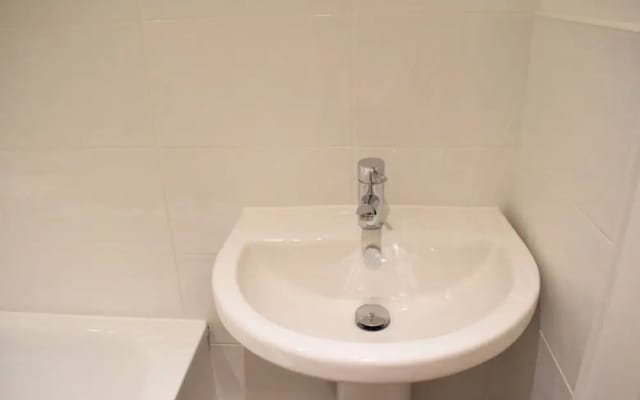 Bright and Spacious Apartment near London Bridge
