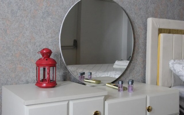 Solo Suites Hotel