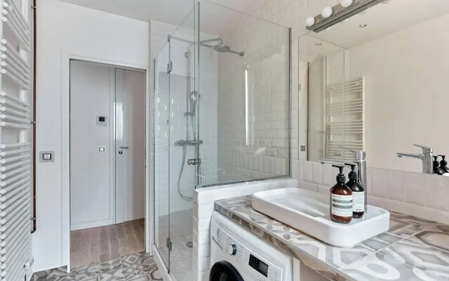 Charming Apartment 1 Bedroom Heart 16th in Paris