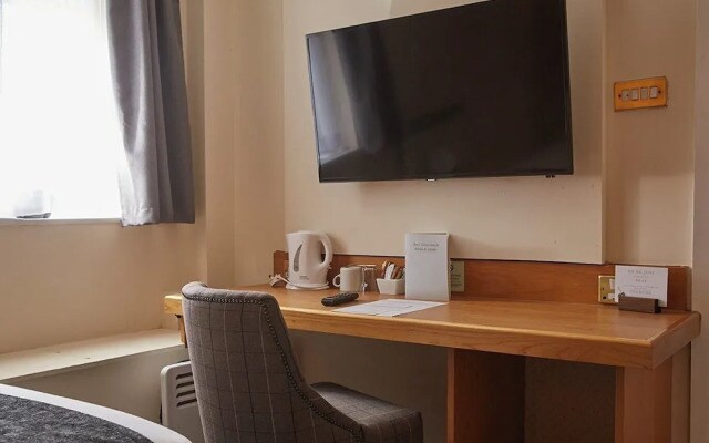 De Trafford Hotel by Chef and Brewer Collection