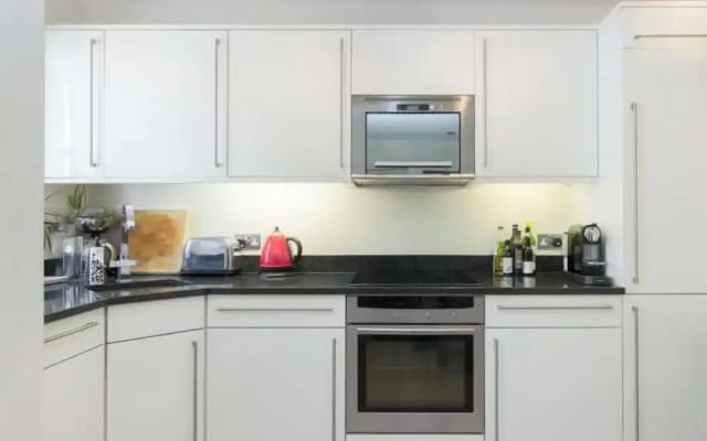 Central Ldn - 1-bed Apt - Sleeps 4 - Wifi