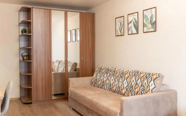 Apartment On Uchebnaya 7