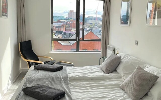 Penthouse Apartment with Parking