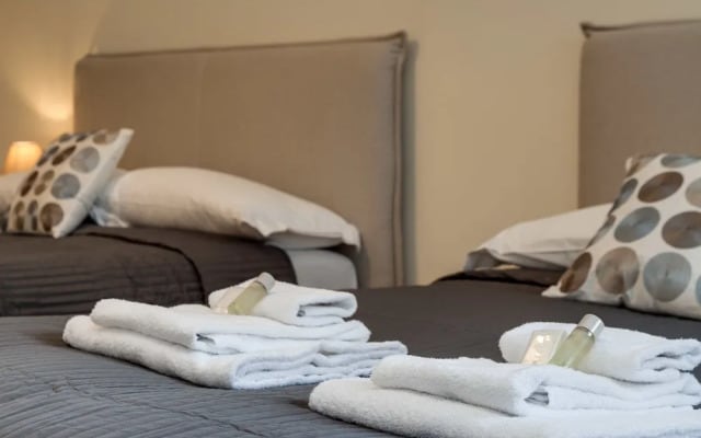 Travel & Stay - Sistina