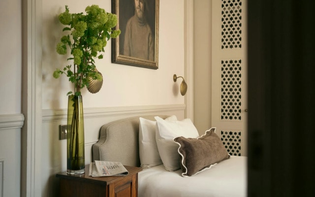 Georgian House Hotel