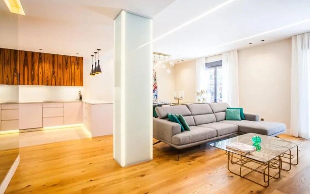 Luxury Apartment Salamanca District