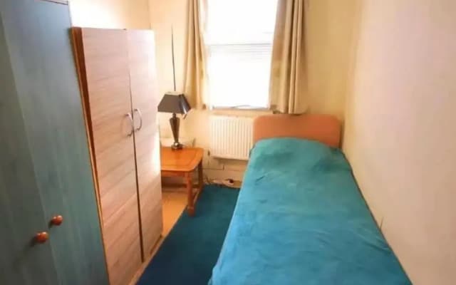Spacious Four-bedroom House With Garden in Wembley