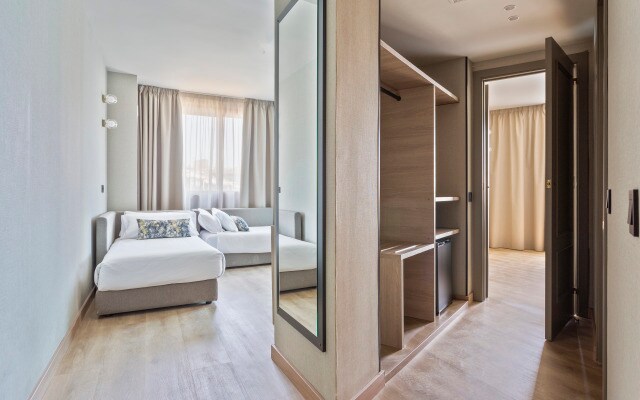 Hotel Acta Piramides
