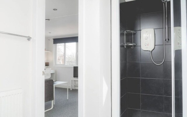 Platinum SA - Sefton Suites