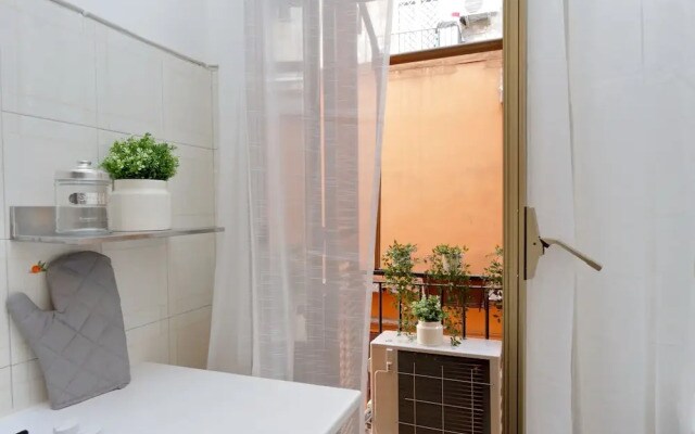 Urbana Apartment