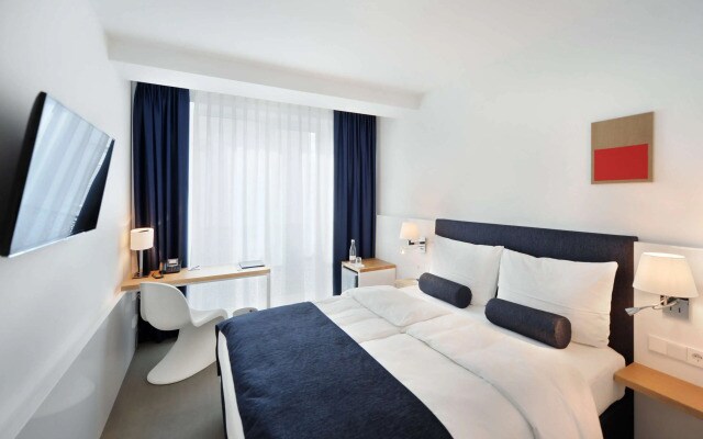 Bayer 89 Vi Vadi Hotel
