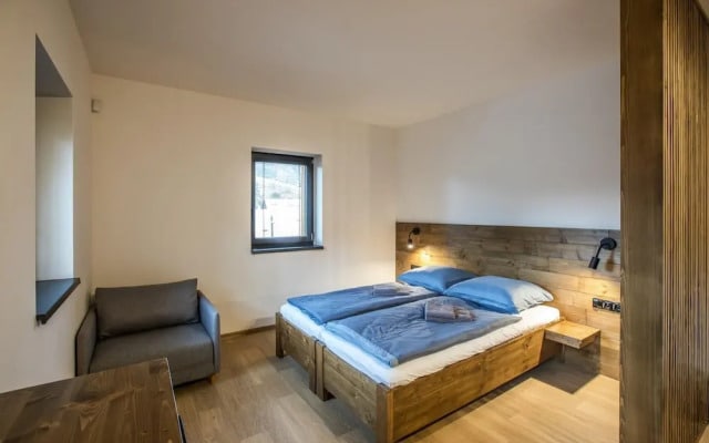 Mountain Chalet Lbh027