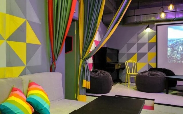 Re Forma Art Hostel