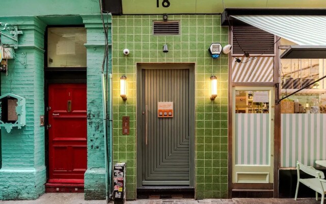 The Italian Collection - Soho - by Frankie