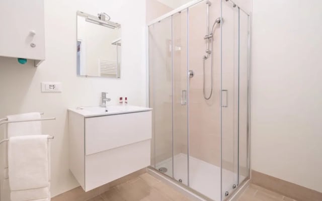 Apartments in San Marco with Canal View by Wonderful Italy