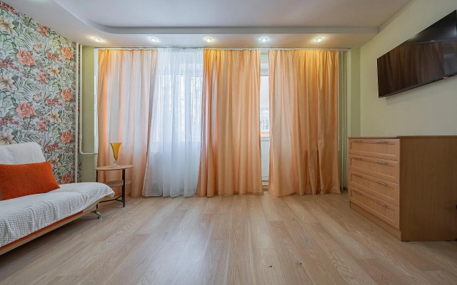 Top House на Ошарской 98