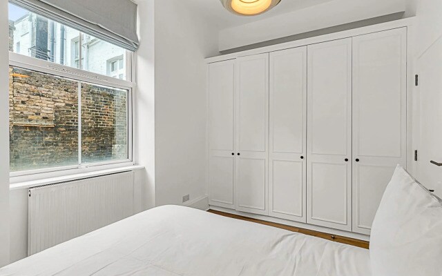 Contemporary Oasis in Paddington II