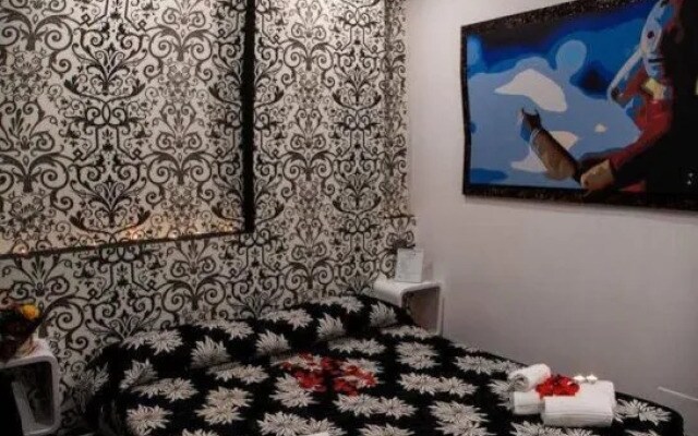 121 Candia Guest House